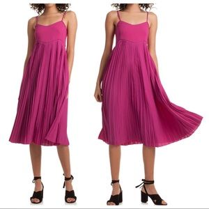 Trina Turk Vereda V-Neck Pleat Dress